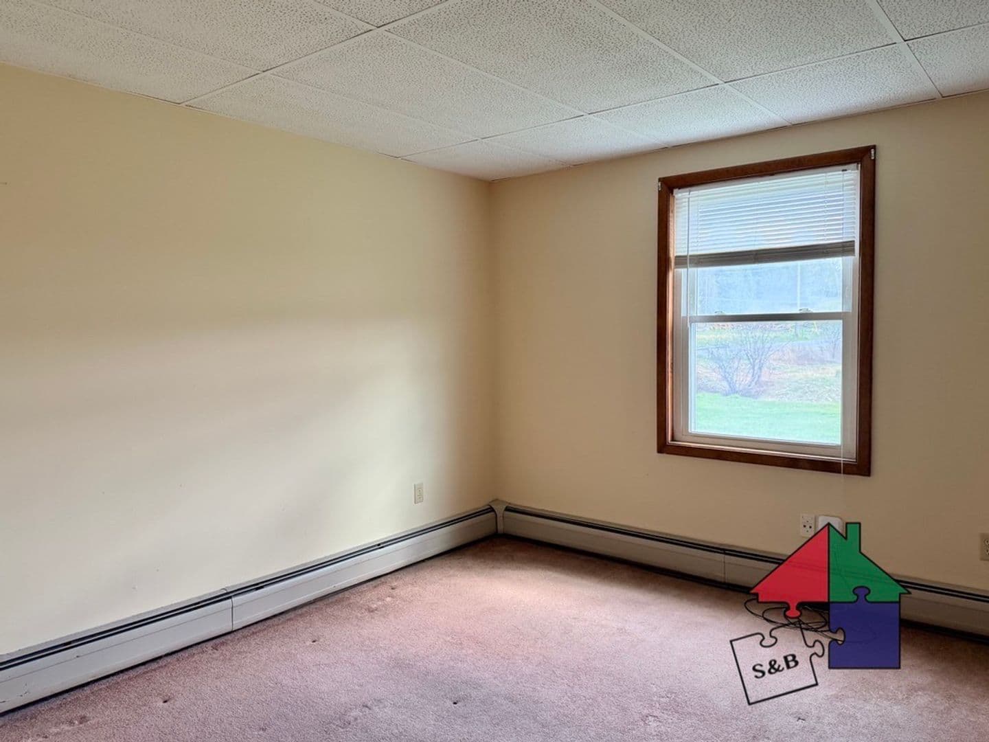 Barre Apartment: 111-113 Allen St