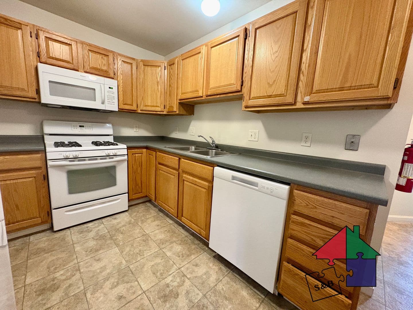 Milton Apartment: 12-32 Boysenberry Dr.