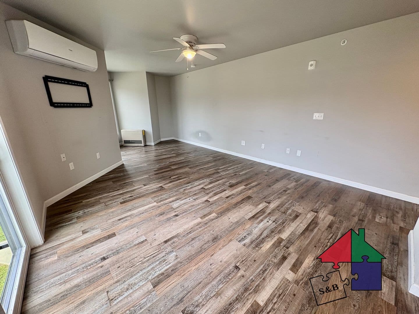 Milton Apartment: 444-452 US Rt 7 South