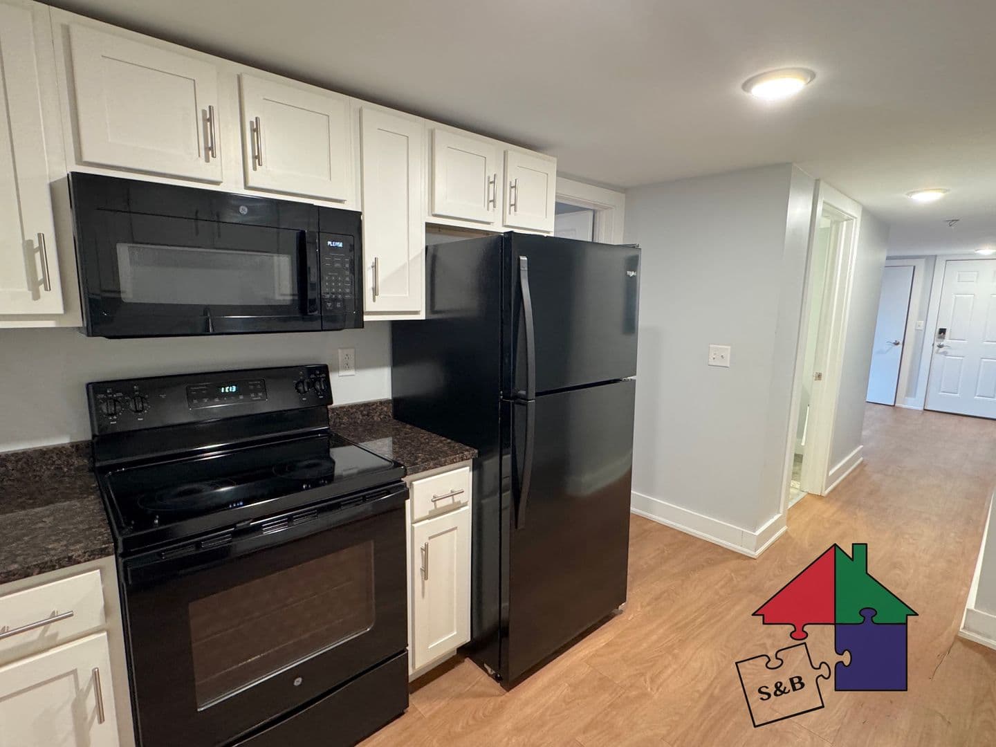 Burlington Apartment: 166 N. Winooski Ave