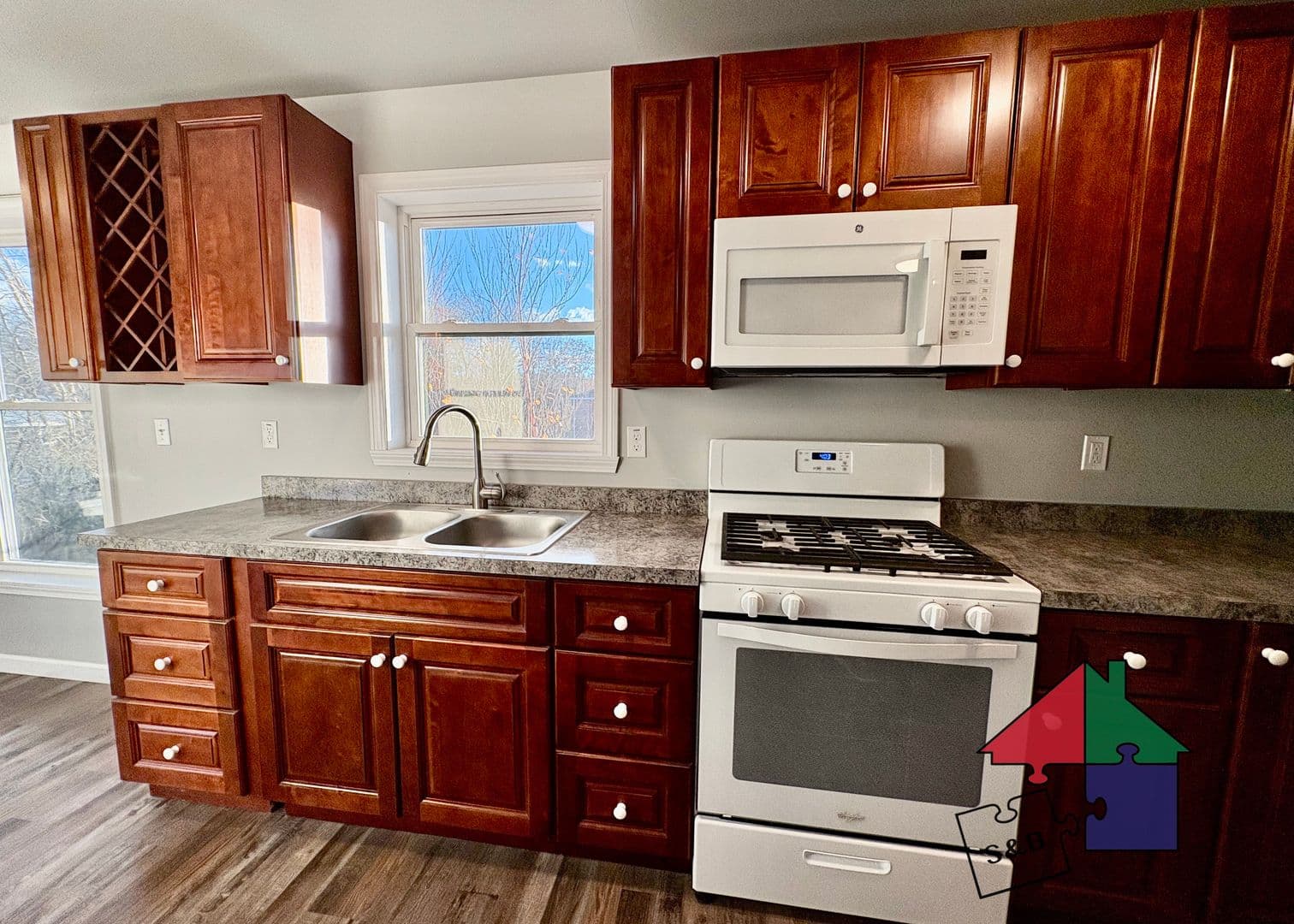 Milton Apartment: 444-452 US Rt 7 South