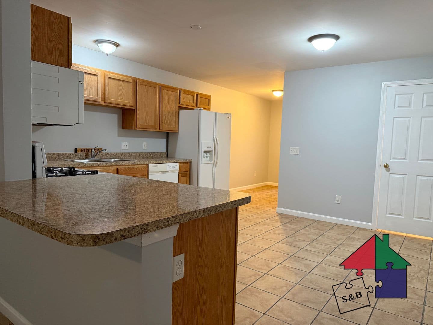 Milton Apartment: 368 US RT 7