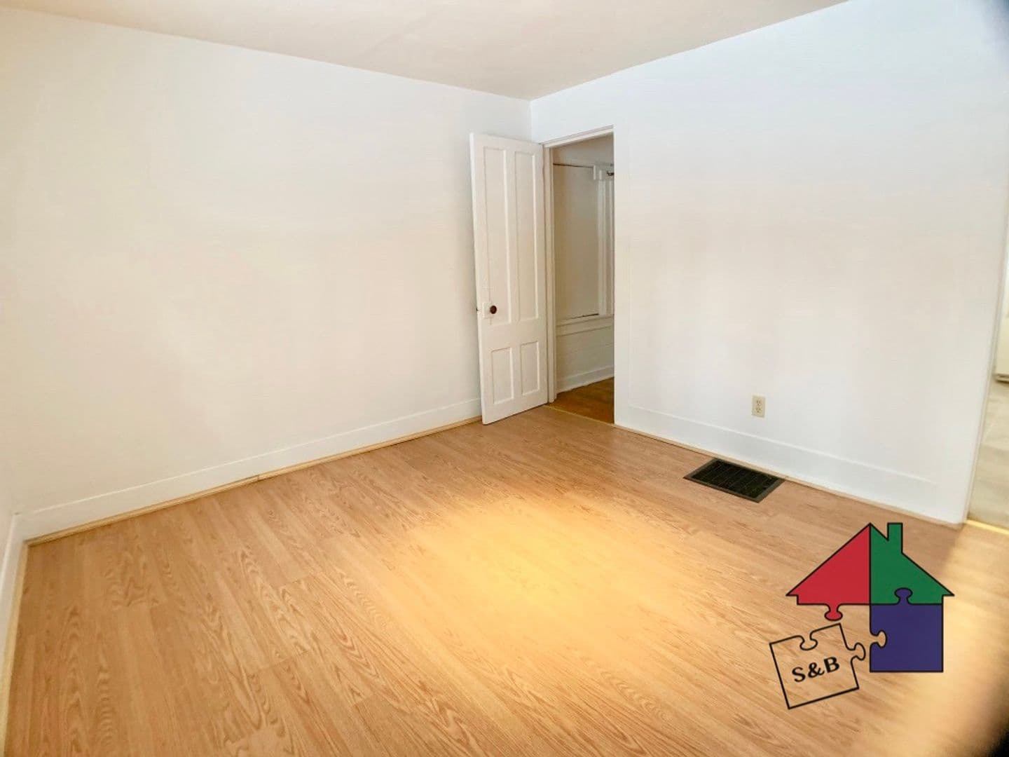 Montpelier Apartment: 300 Elm St