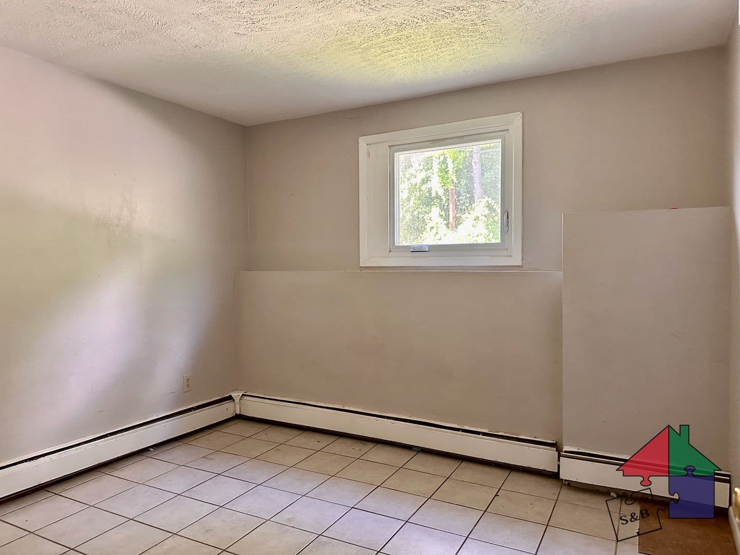 Barre Apartment: 13-17 Warren St