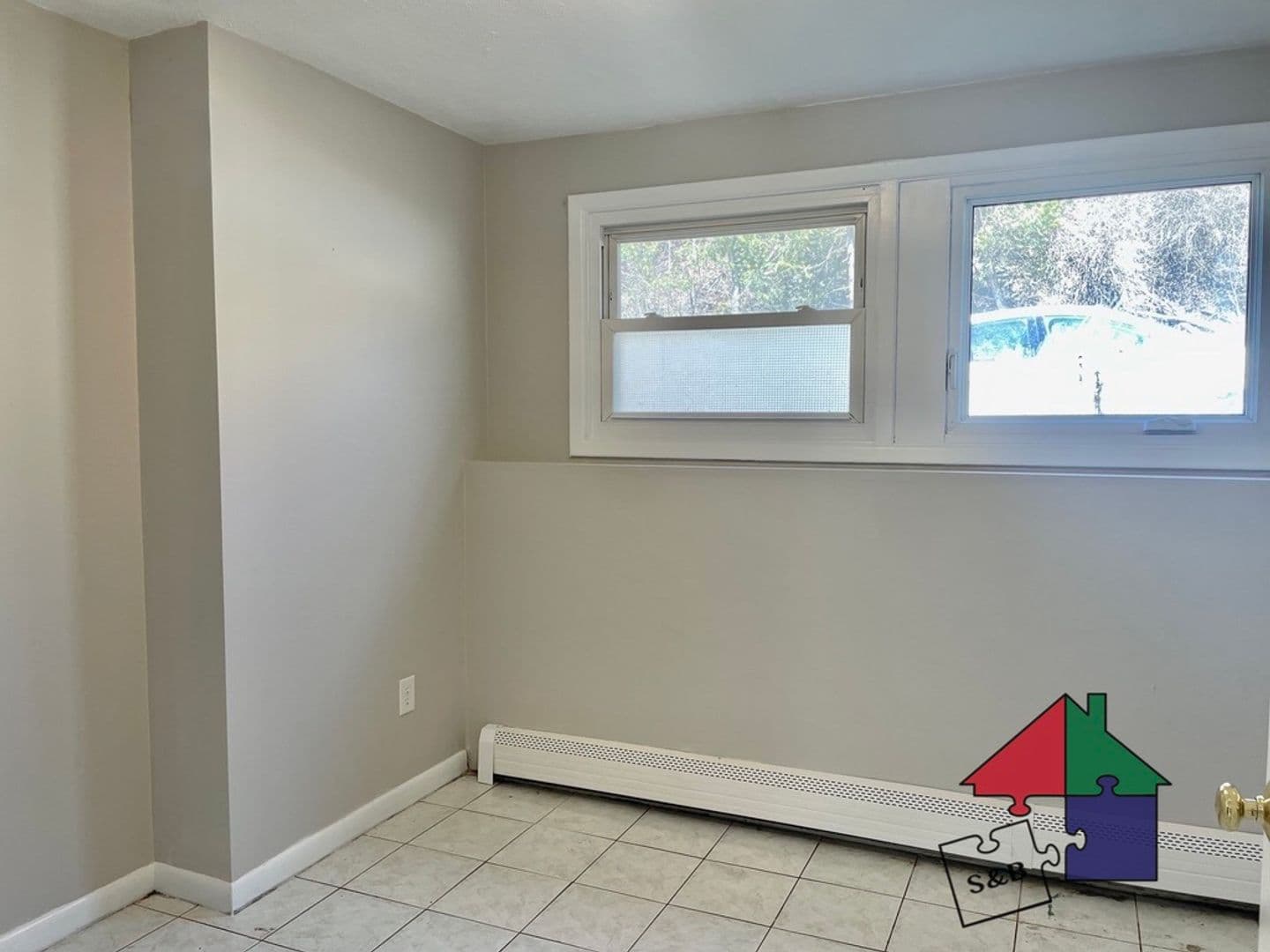 Barre Apartment: 13-17 Warren St