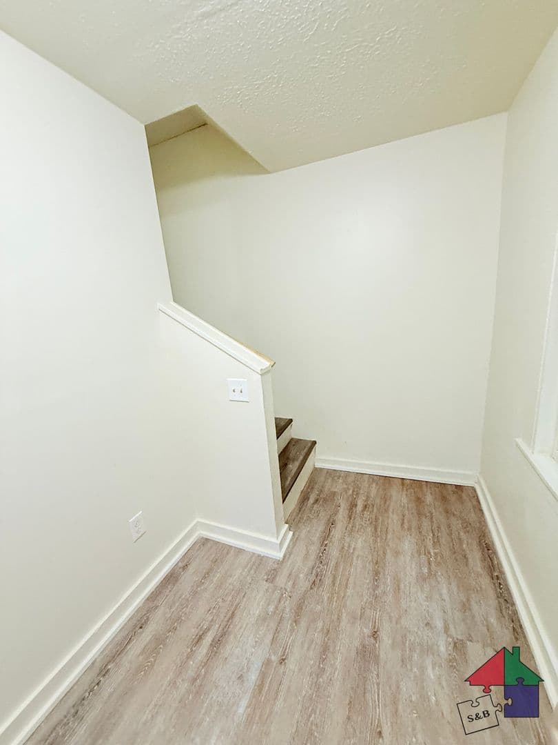 Winooski Apartment: 94 Malletts Bay Avenue