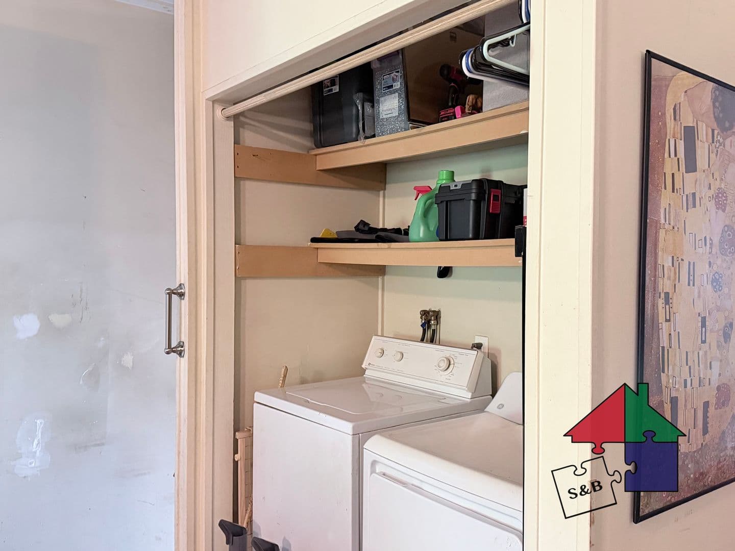 Montpelier Apartment: 16 Lague Drive