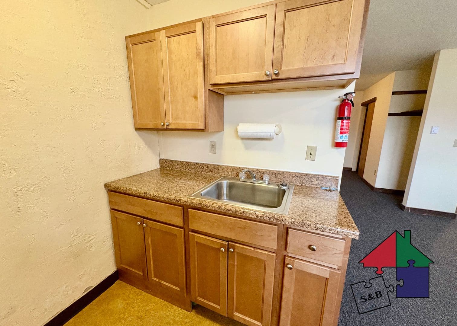 South Burlington Apartment: 833 Queen City Park Rd.