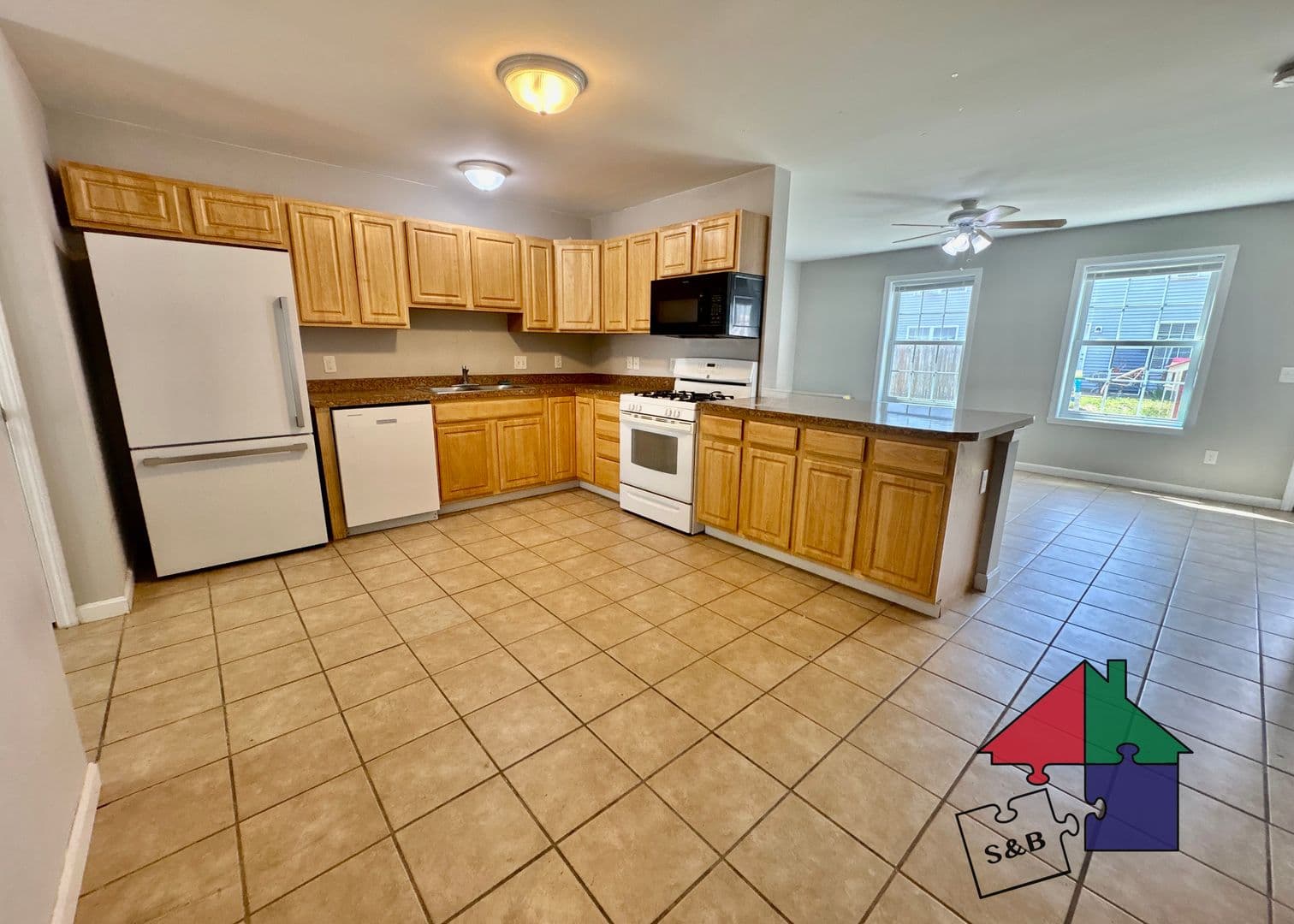Milton Apartment: 368 US RT 7