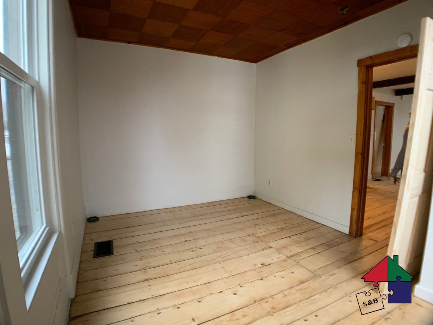Northfield Apartment: 16 Vine Street