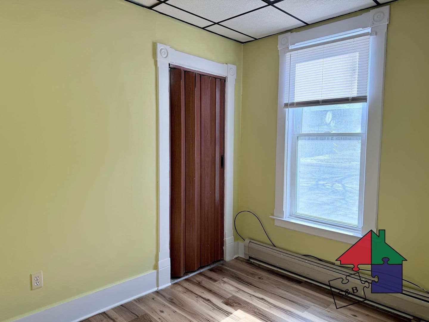 Barre Apartment: 8 North St