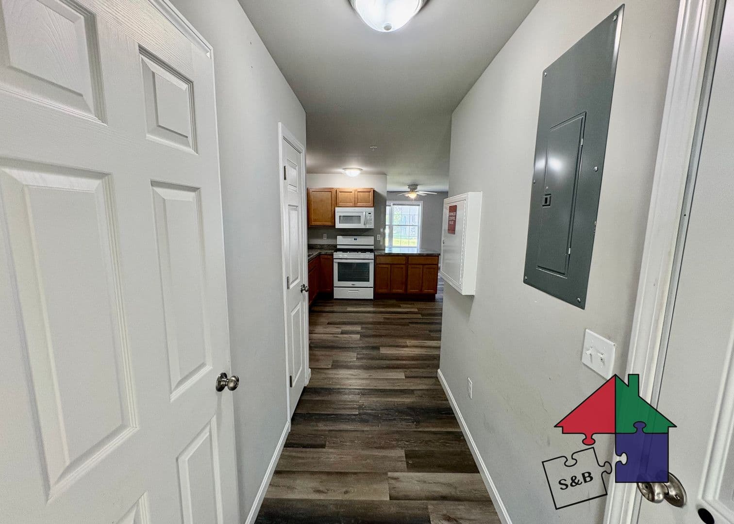 Milton Apartment: 368 US RT 7