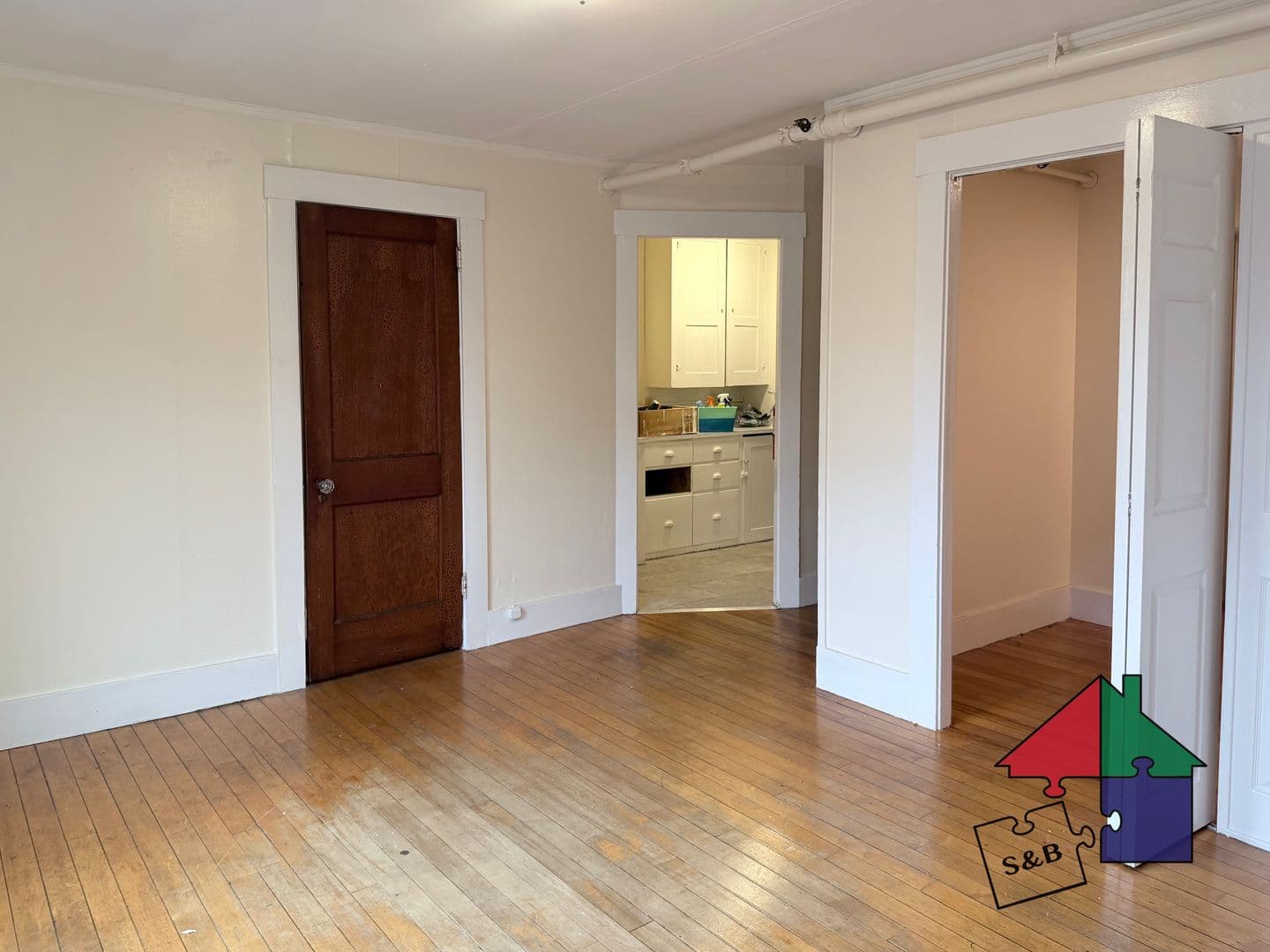 Northfield Apartment: 28 North Main St