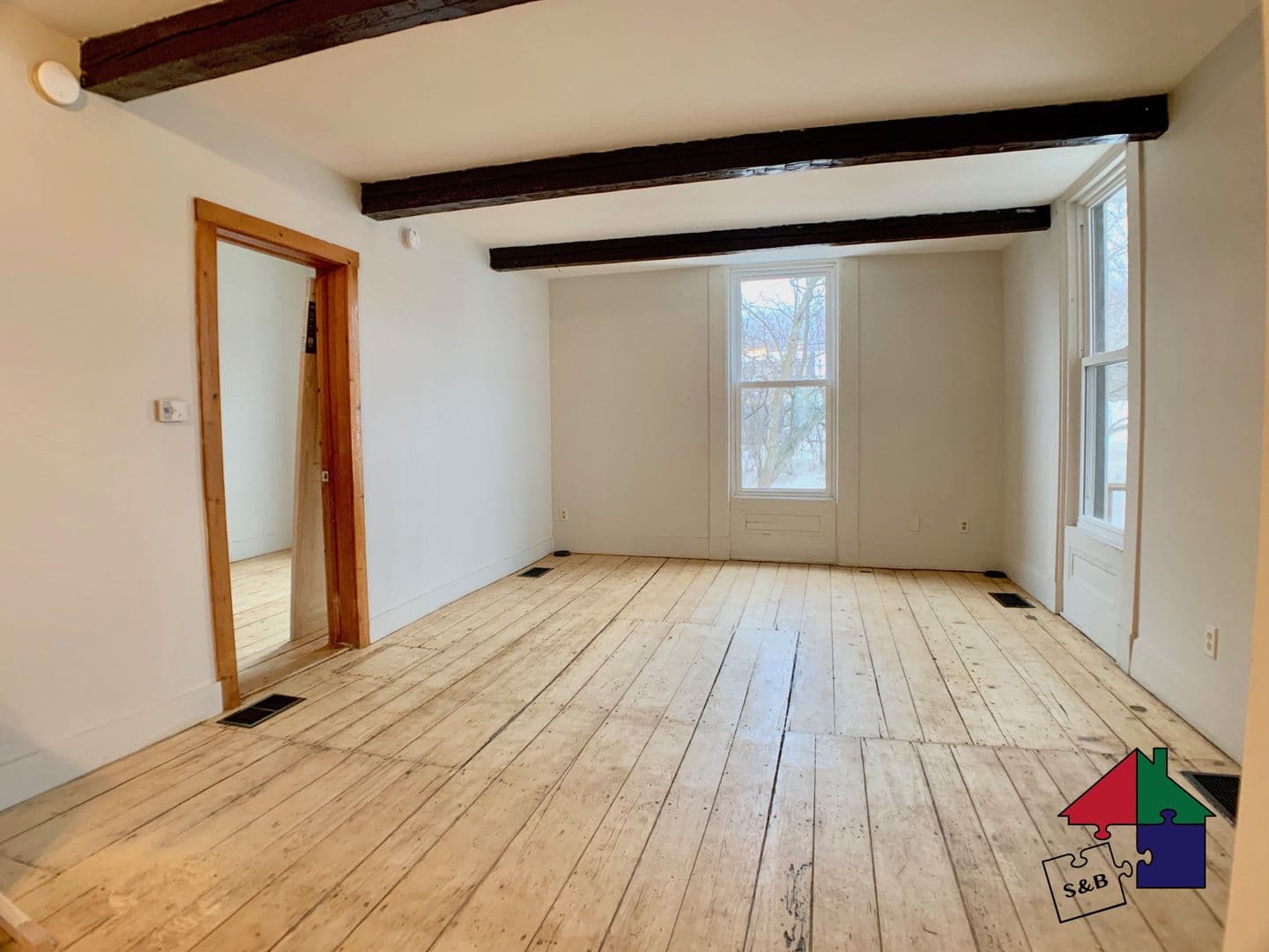 Northfield Apartment: 16 Vine Street