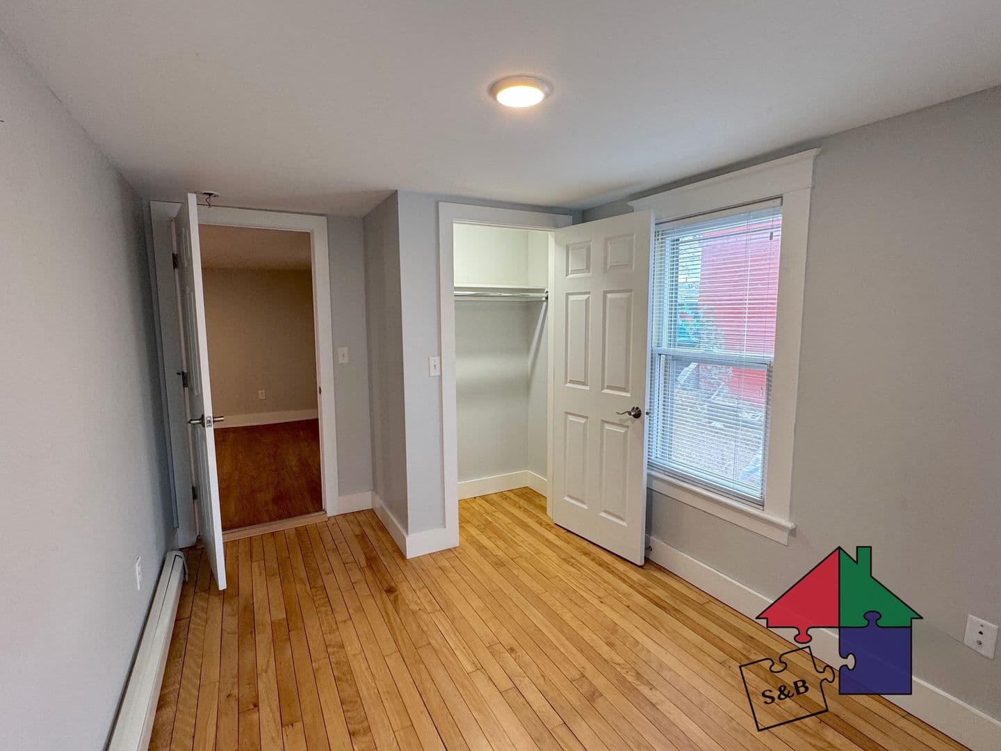 Burlington Apartment: 166 N. Winooski Ave