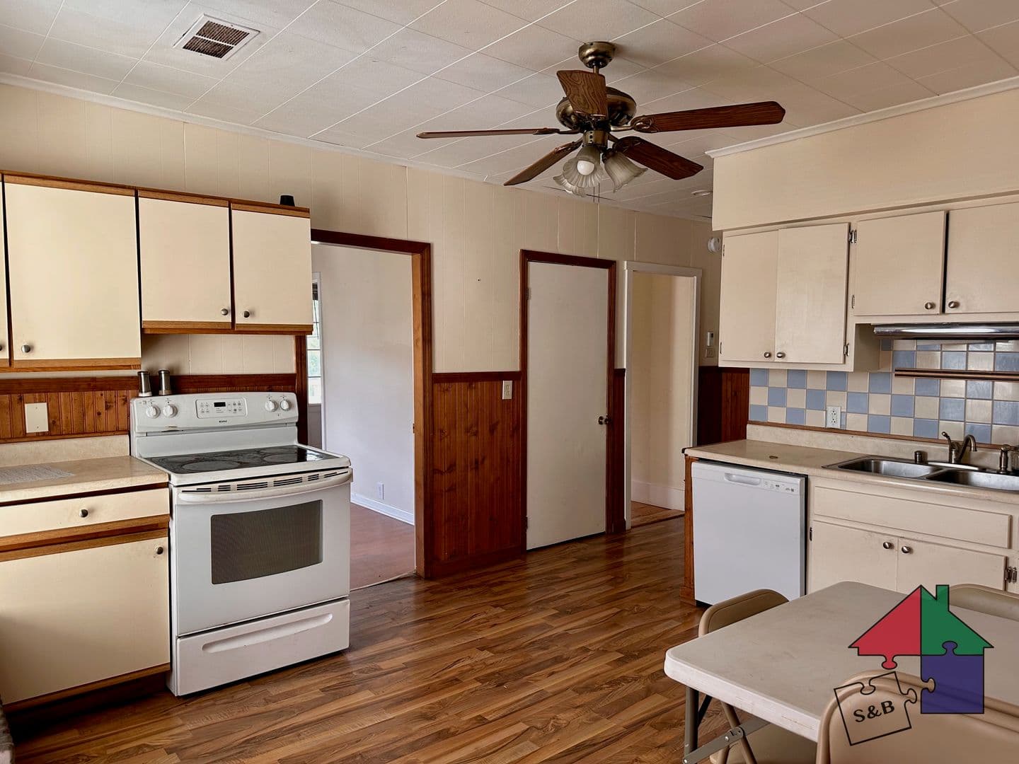 Barre Apartment: 95 Beckley St