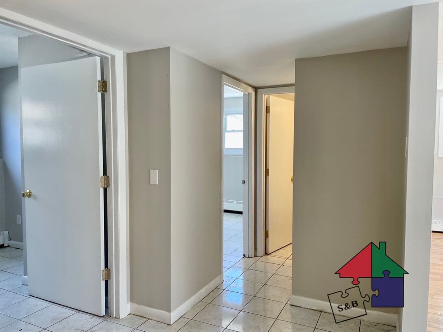 Barre Apartment: 13-17 Warren St
