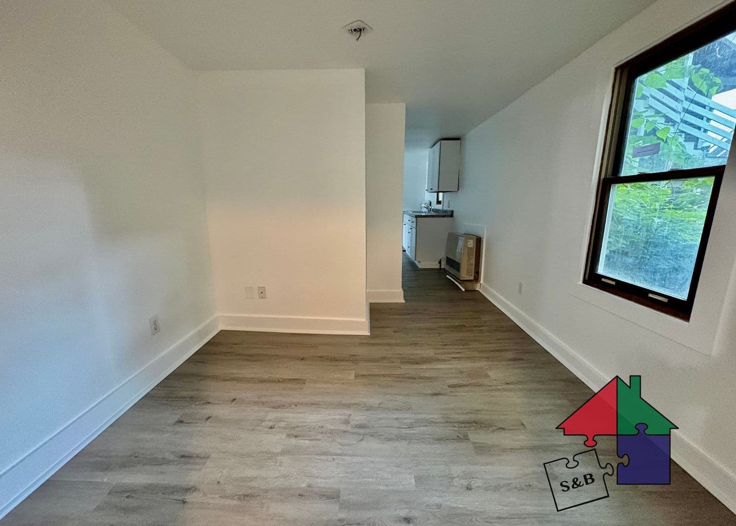 Burlington Apartment: 214-216 Pine St