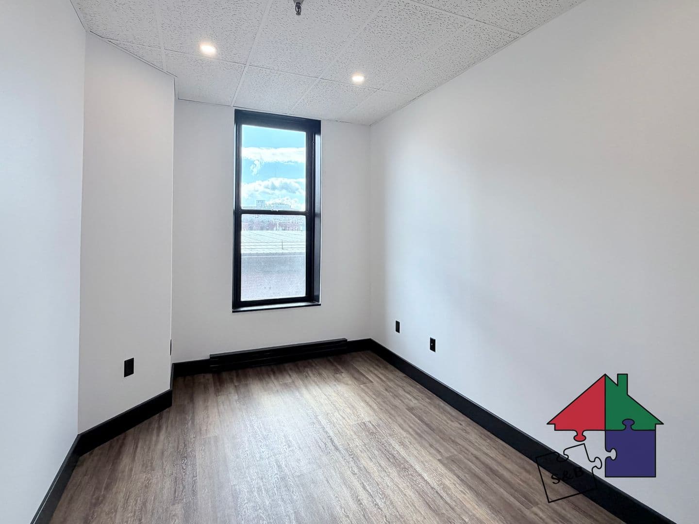 Barre Apartment: 162 North Main Street
