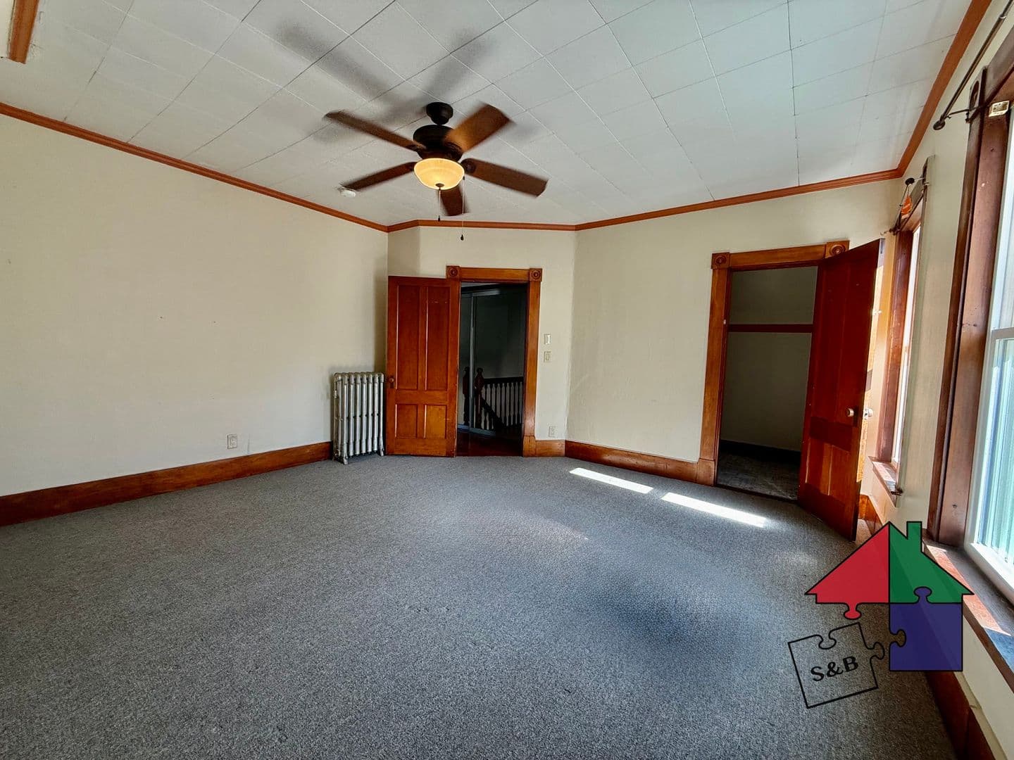 Barre Apartment: 19 College St