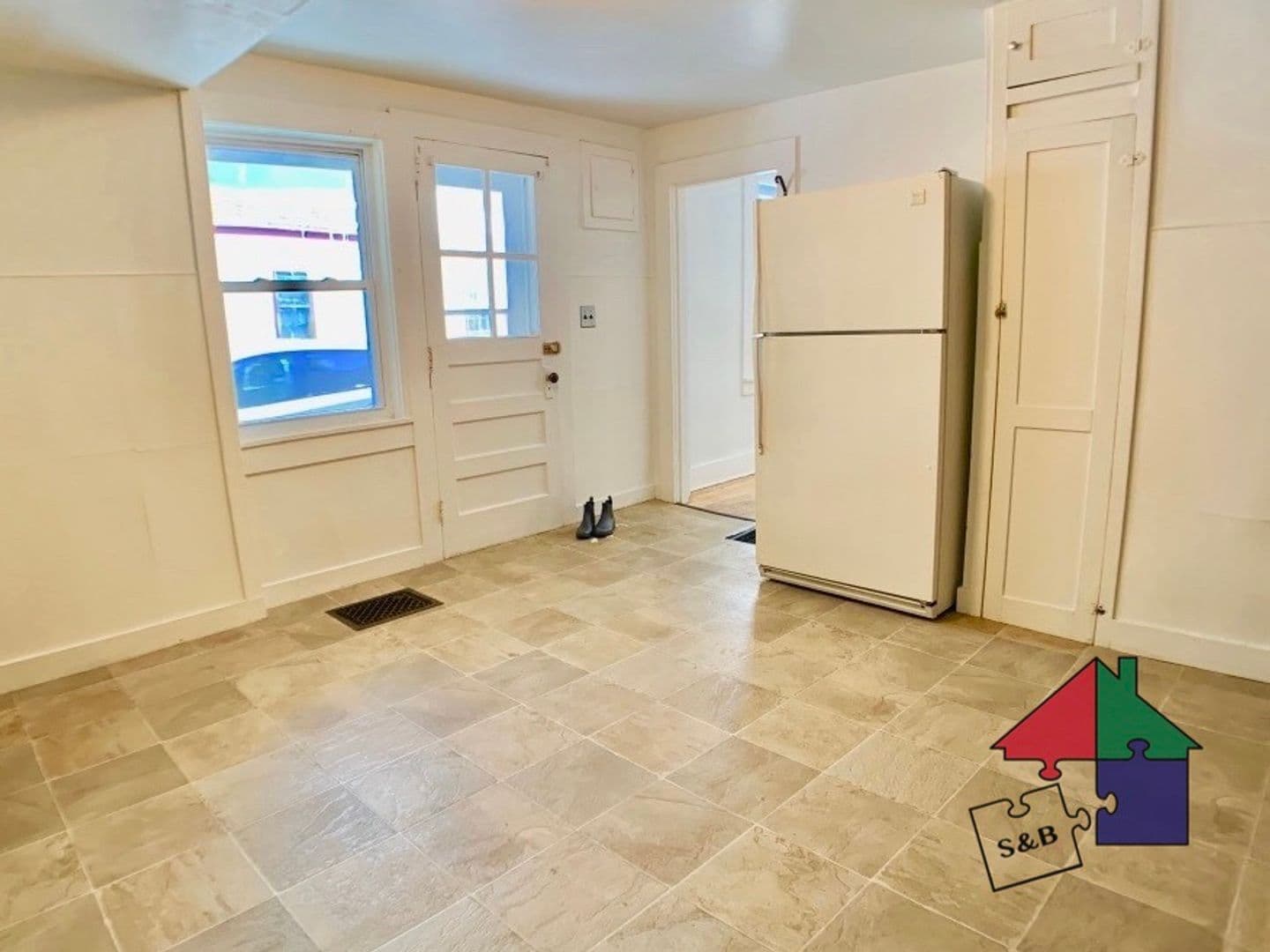 Montpelier Apartment: 300 Elm St