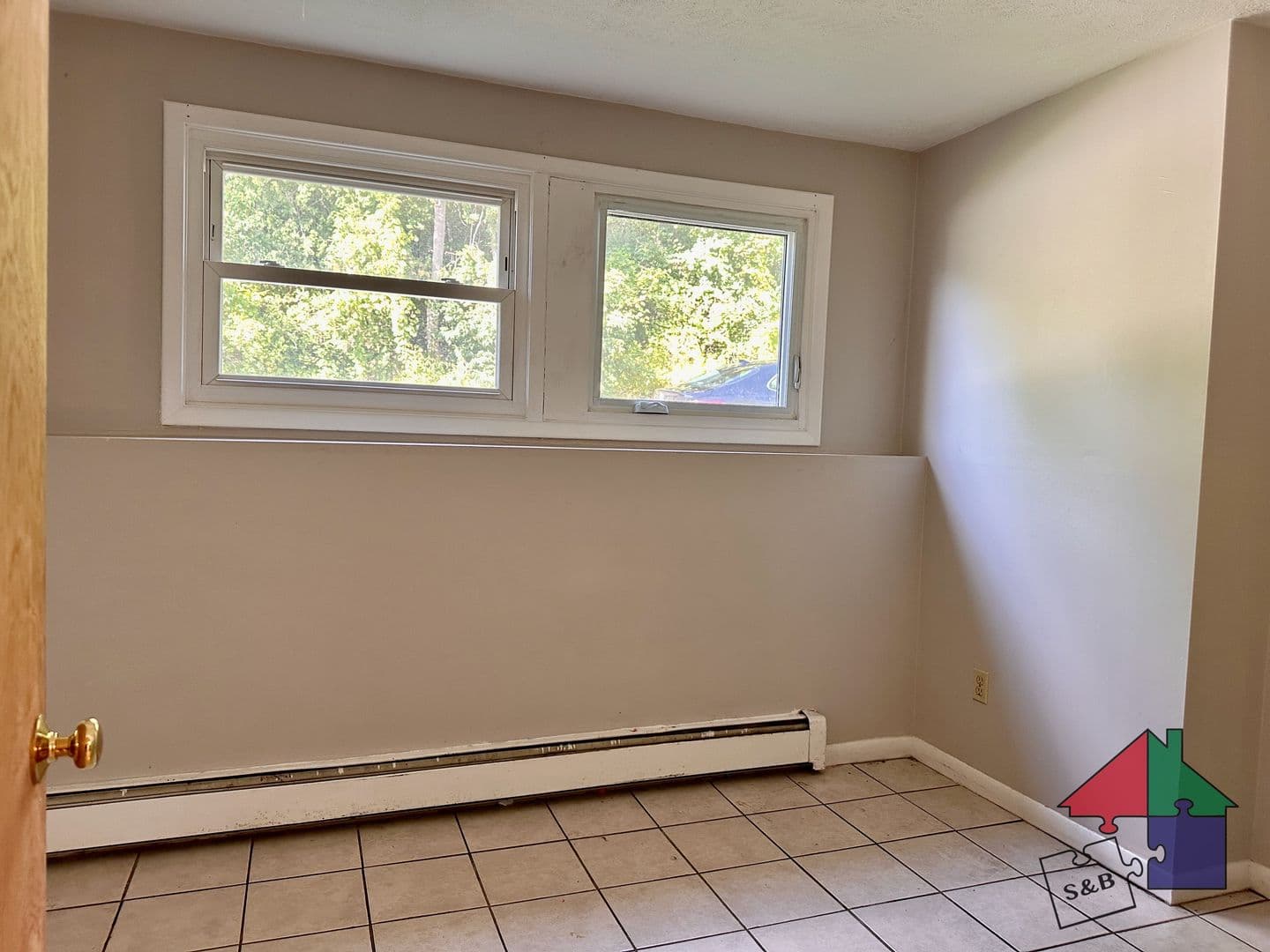 Barre Apartment: 13-17 Warren St