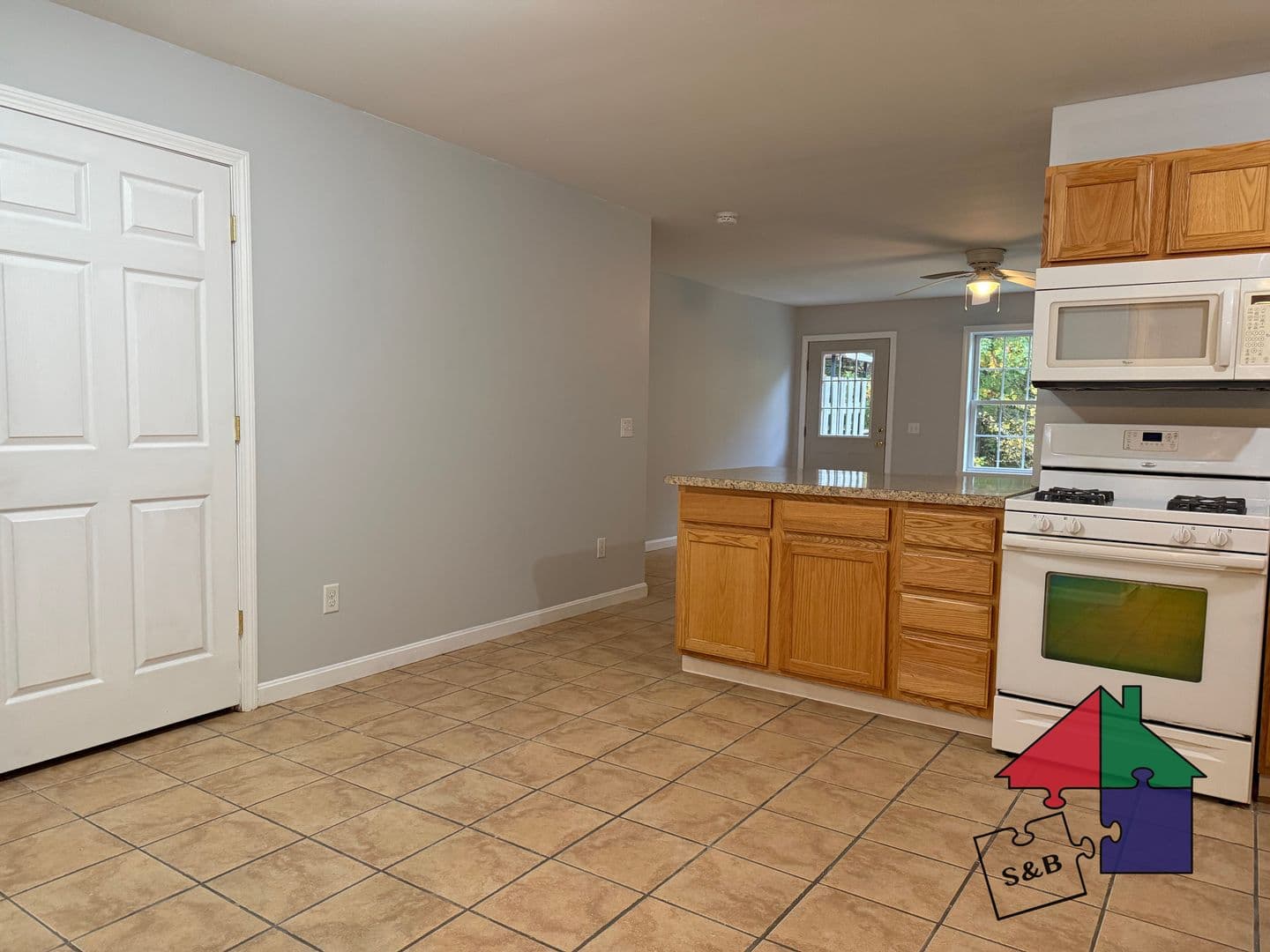 Milton Apartment: 368 US RT 7