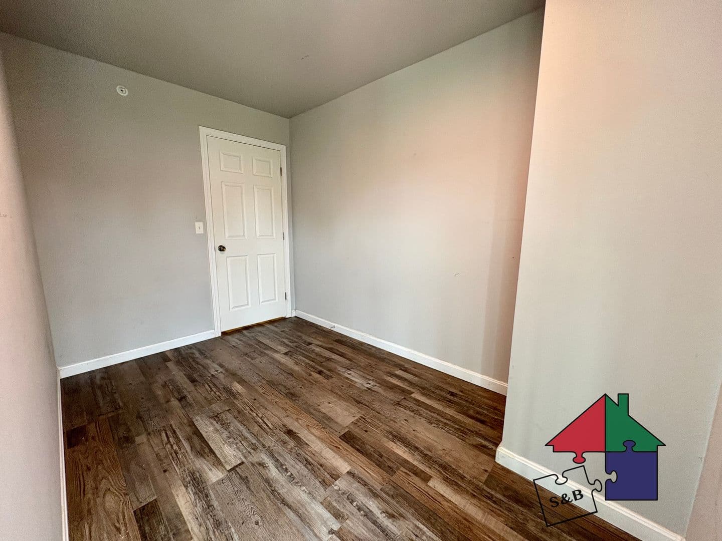 Milton Apartment: 444-452 US Rt 7 South