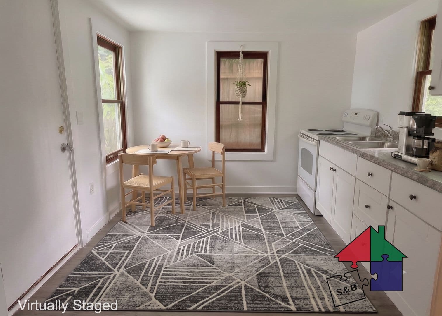 Burlington Apartment: 214-216 Pine St