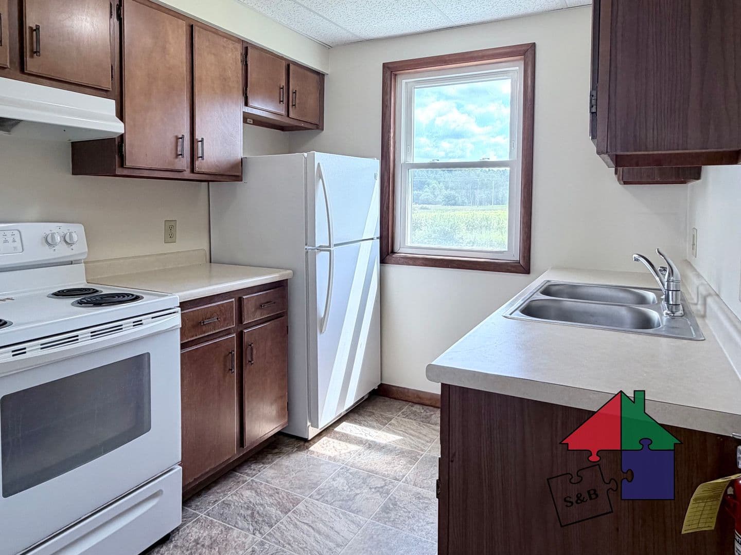 Barre Apartment: 111-113 Allen St