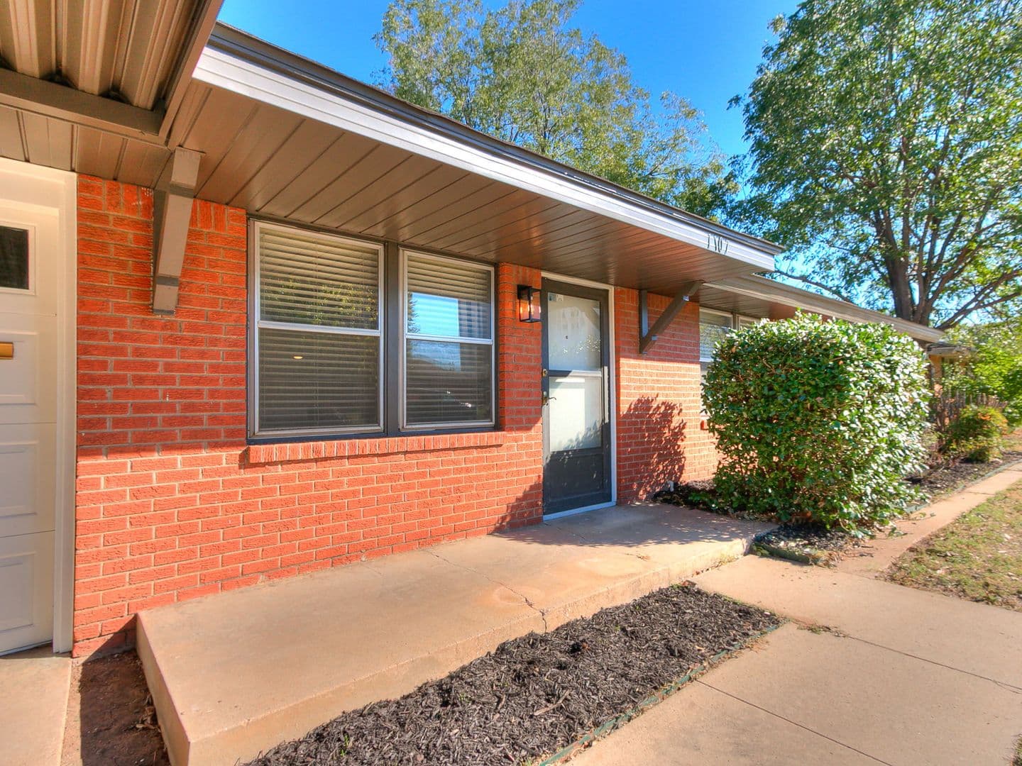 Oklahoma City House: 1107 SW 42nd Street