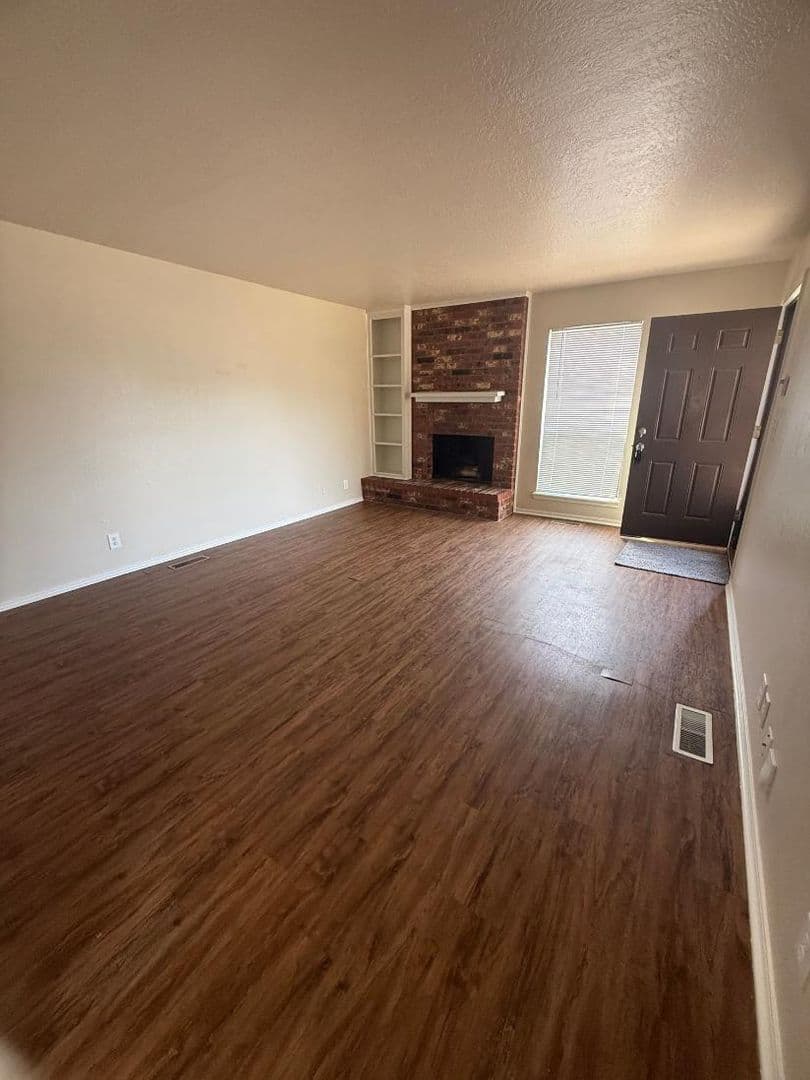 Norman House: 221 Skylark Ct.