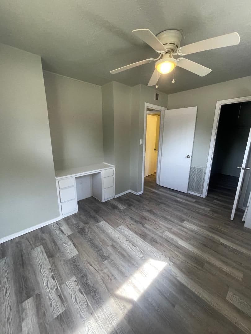 Norman House: 911 Deonne Circle