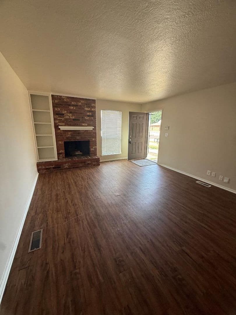 Norman House: 221 Skylark Ct.