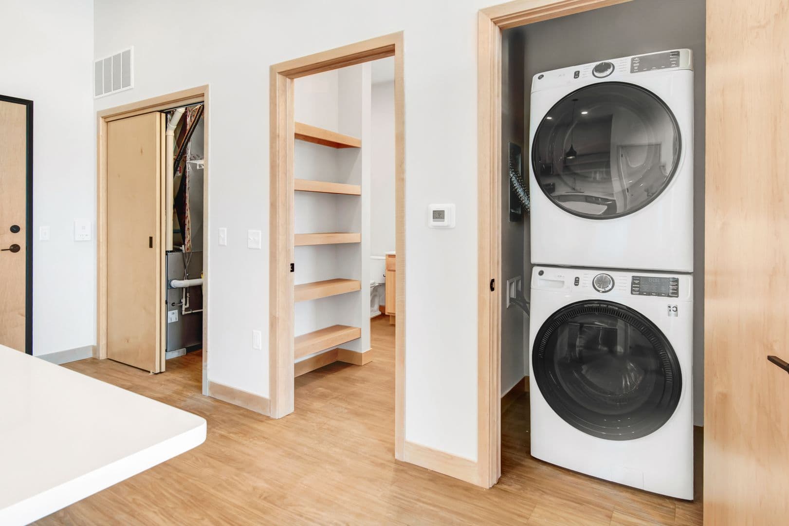 Madison Apartment: 215 N. Fair Oaks Ave.