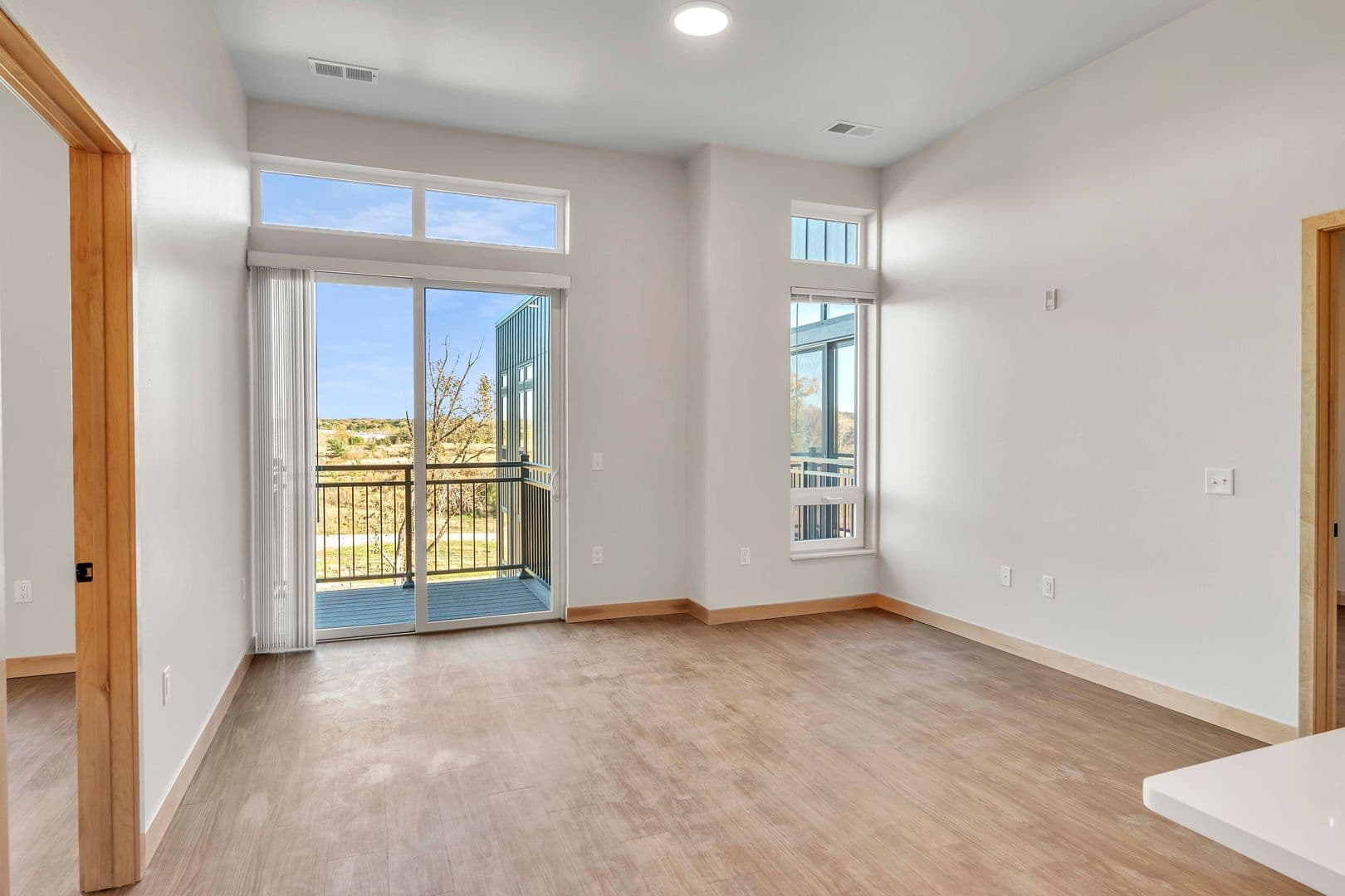 Madison Apartment: 215 N. Fair Oaks Ave.