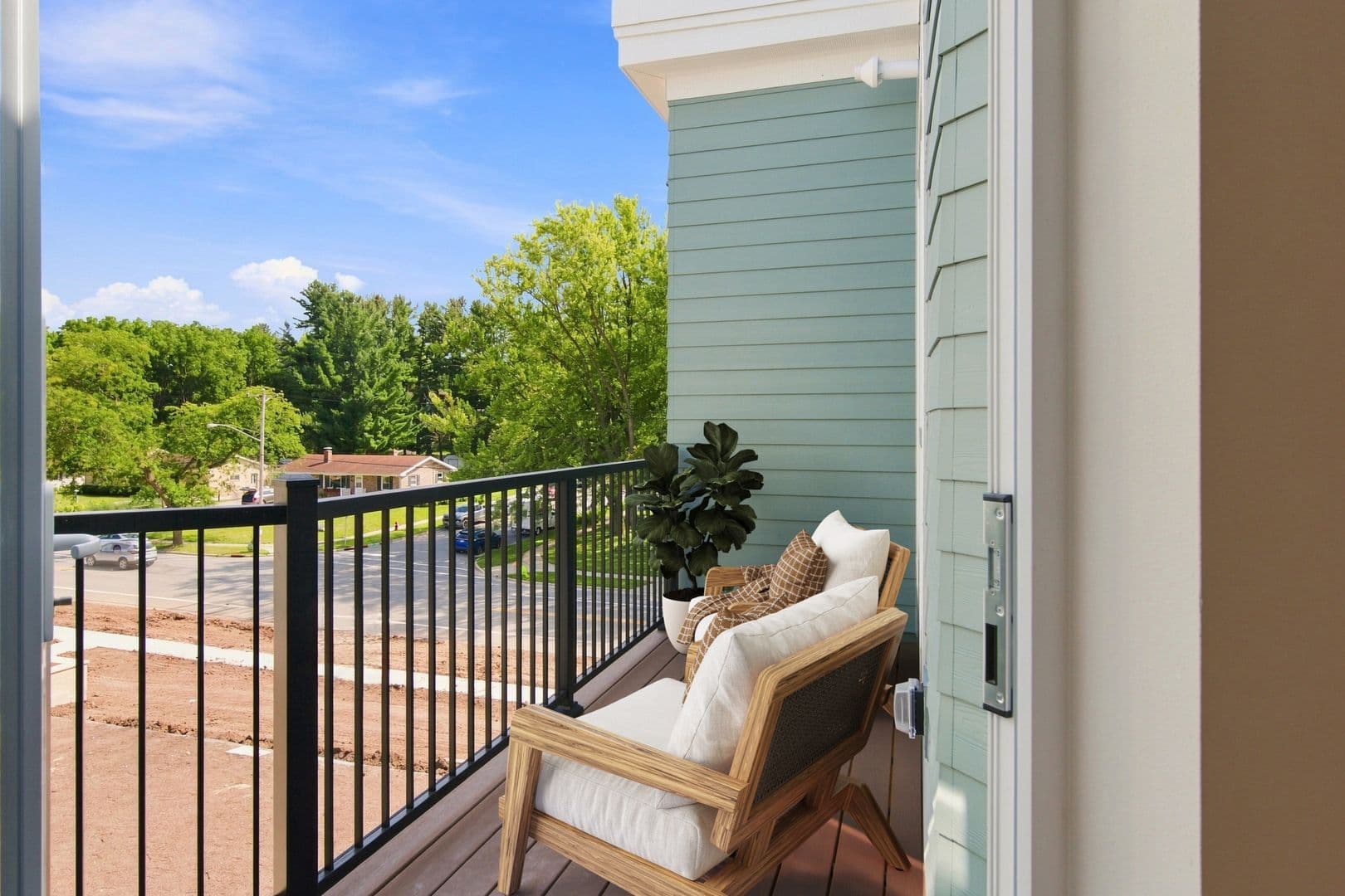 Madison Apartment: 6624 Old Sauk Rd.