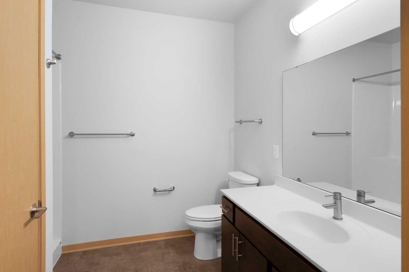 Madison Apartment: 5630 Schroeder Rd.