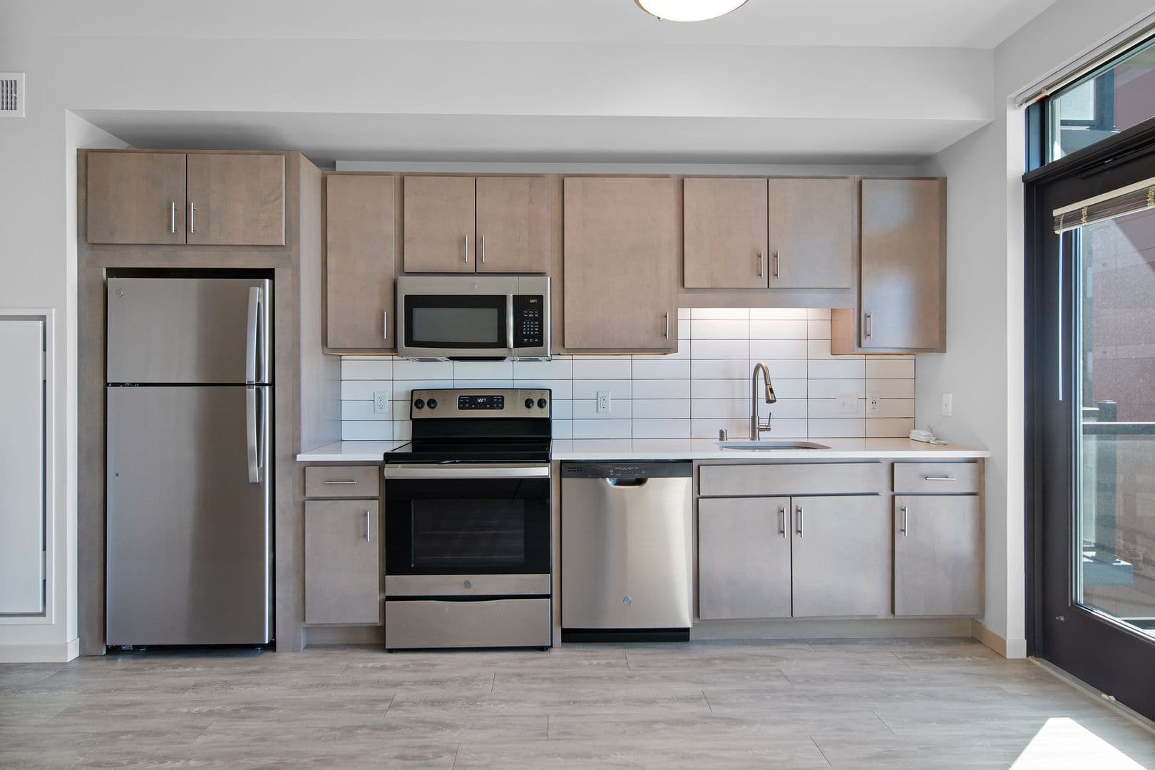 Madison Apartment: 1050 E. Washington Ave.