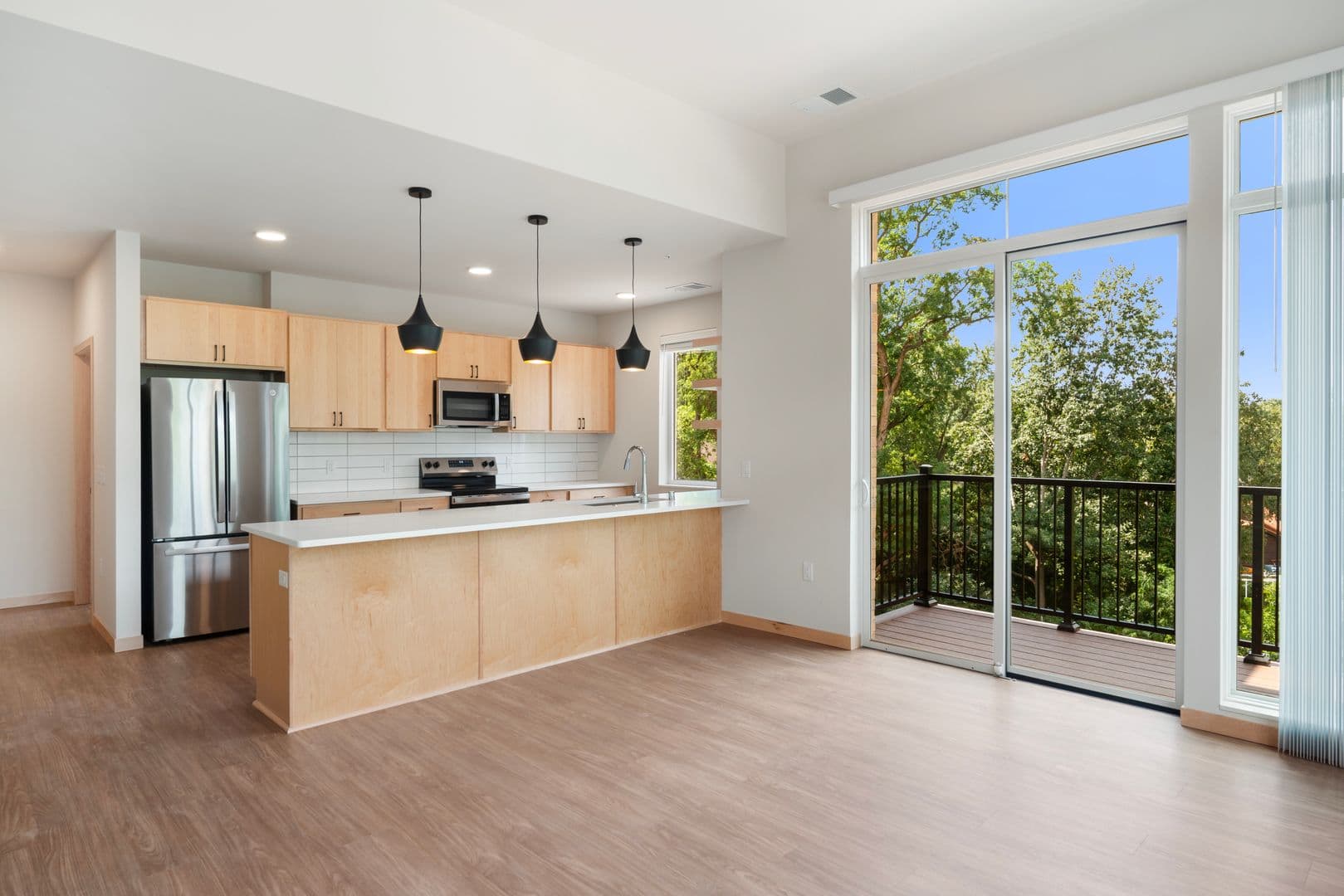 Madison Apartment: 6624 Old Sauk Rd.