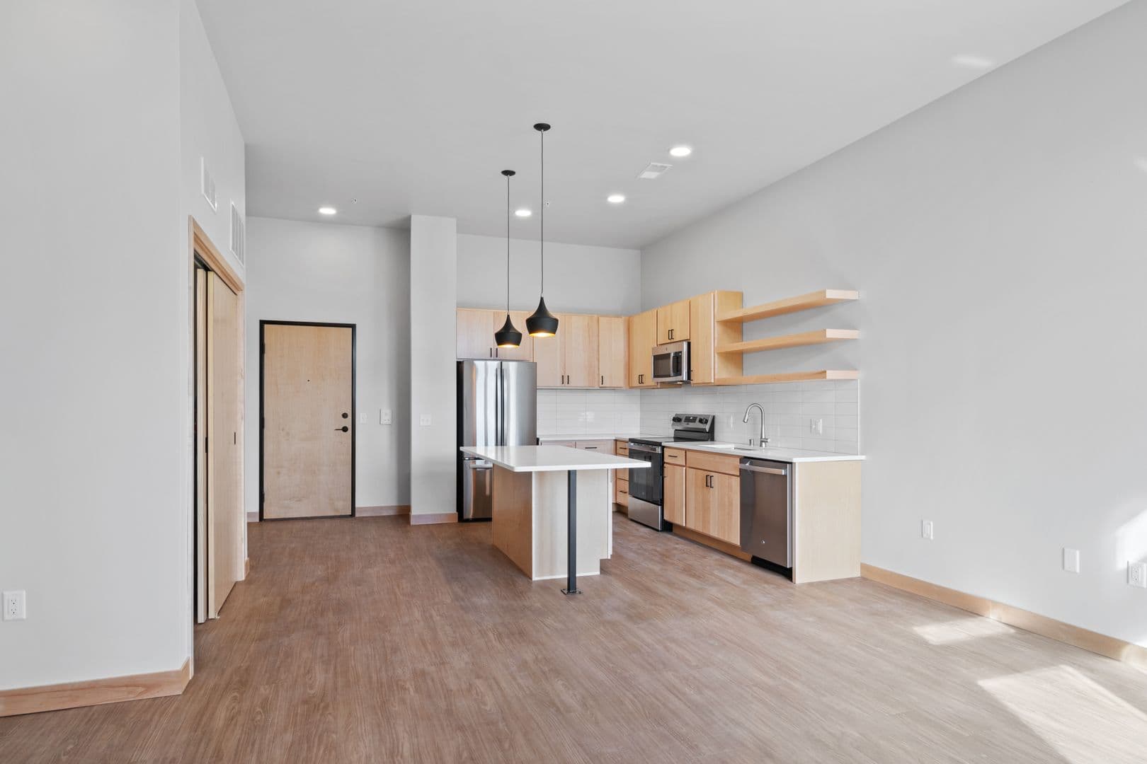 Madison Apartment: 215 N. Fair Oaks Ave.