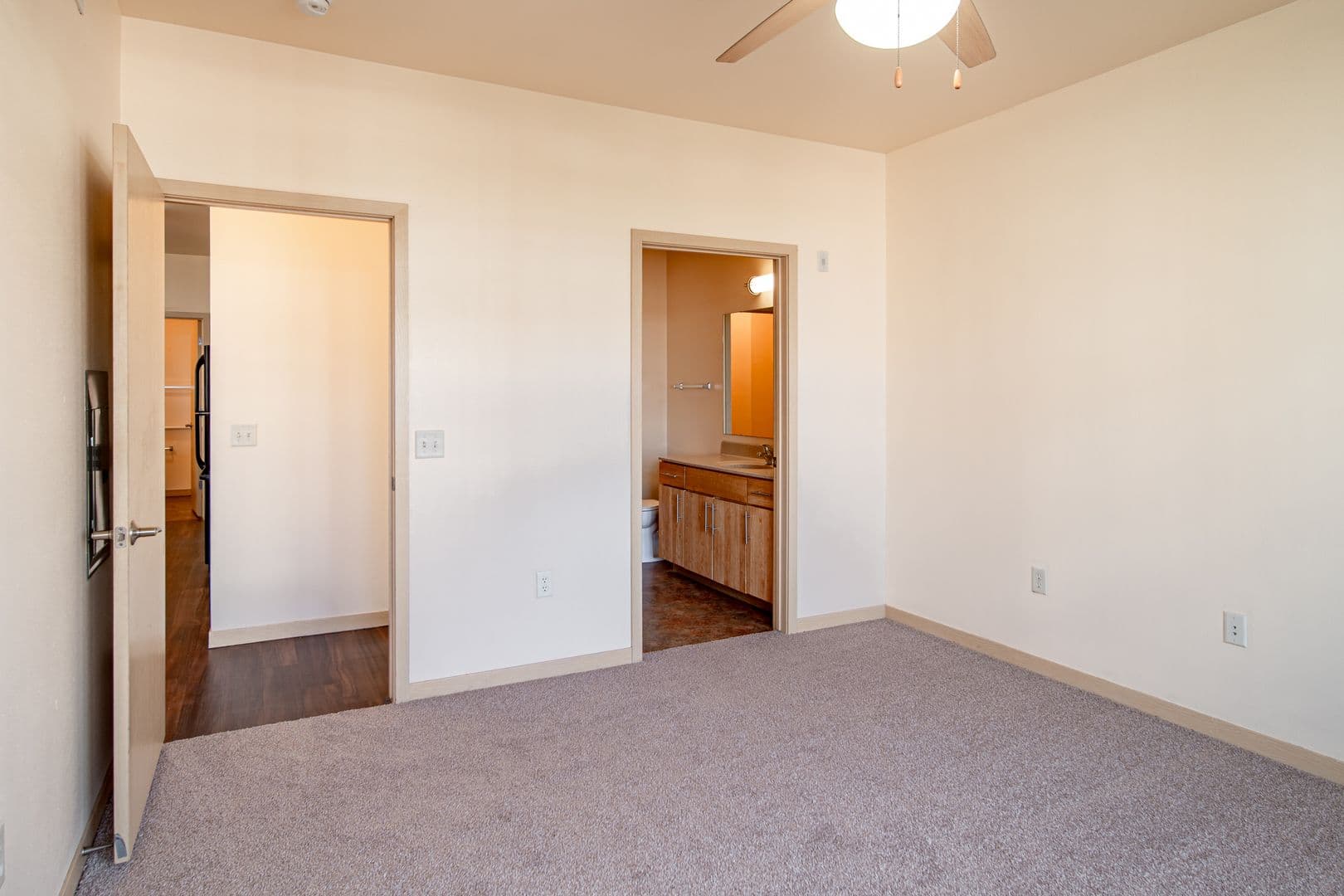 Madison Apartment: 8119 Mayo Dr.