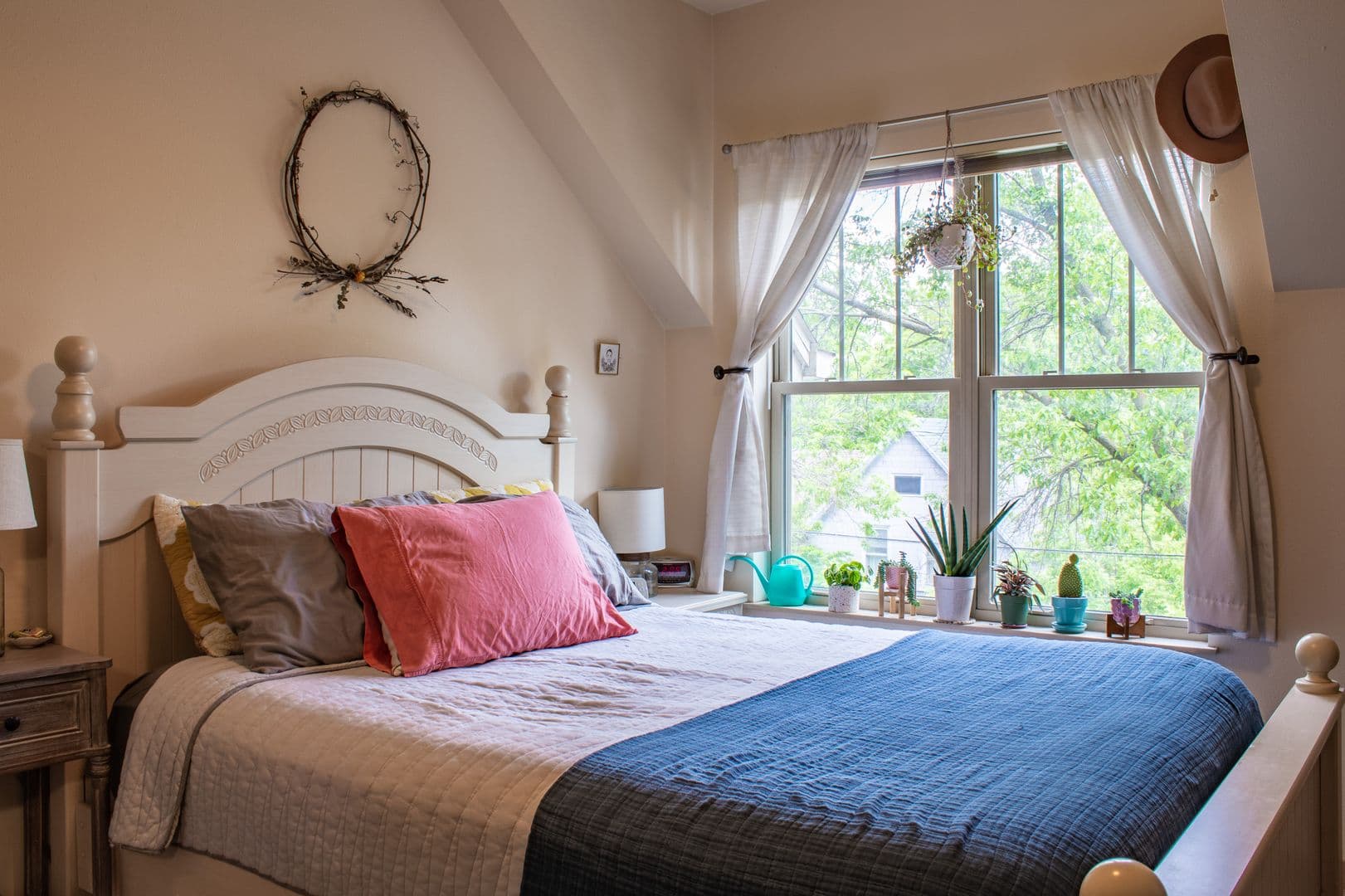 Madison Apartment: 614 E Johnson St.