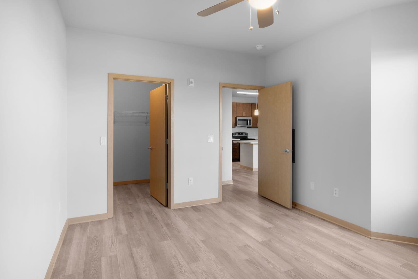 Madison Apartment: 5630 Schroeder Rd.