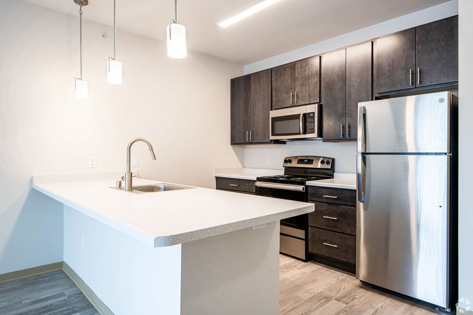 Madison Apartment: 5630 Schroeder Rd.