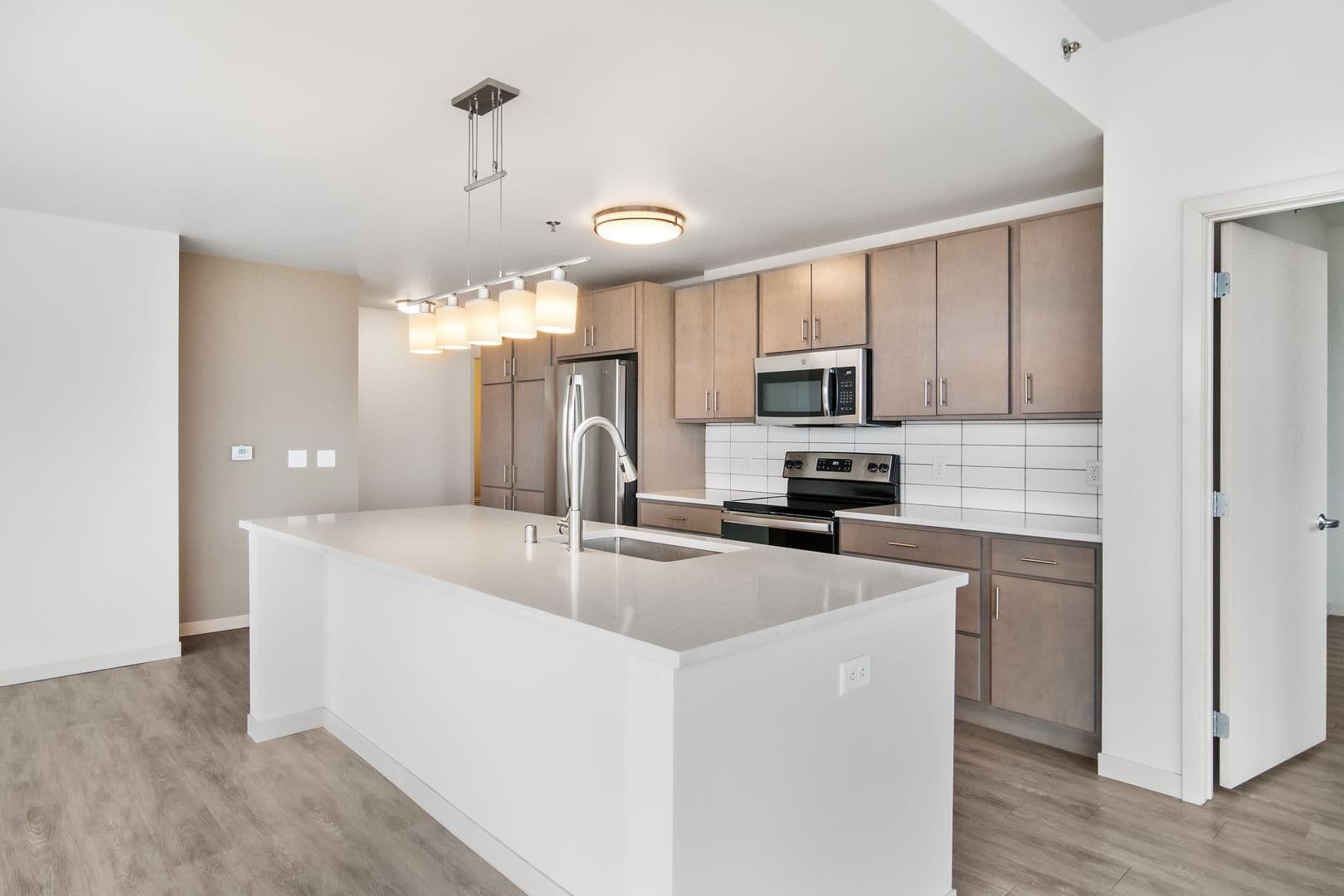 Madison Apartment: 1050 E. Washington Ave.