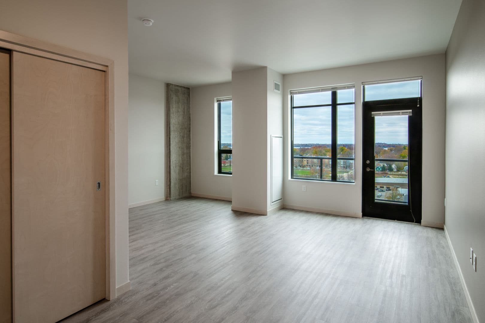 Madison Apartment: 1050 E. Washington Ave.