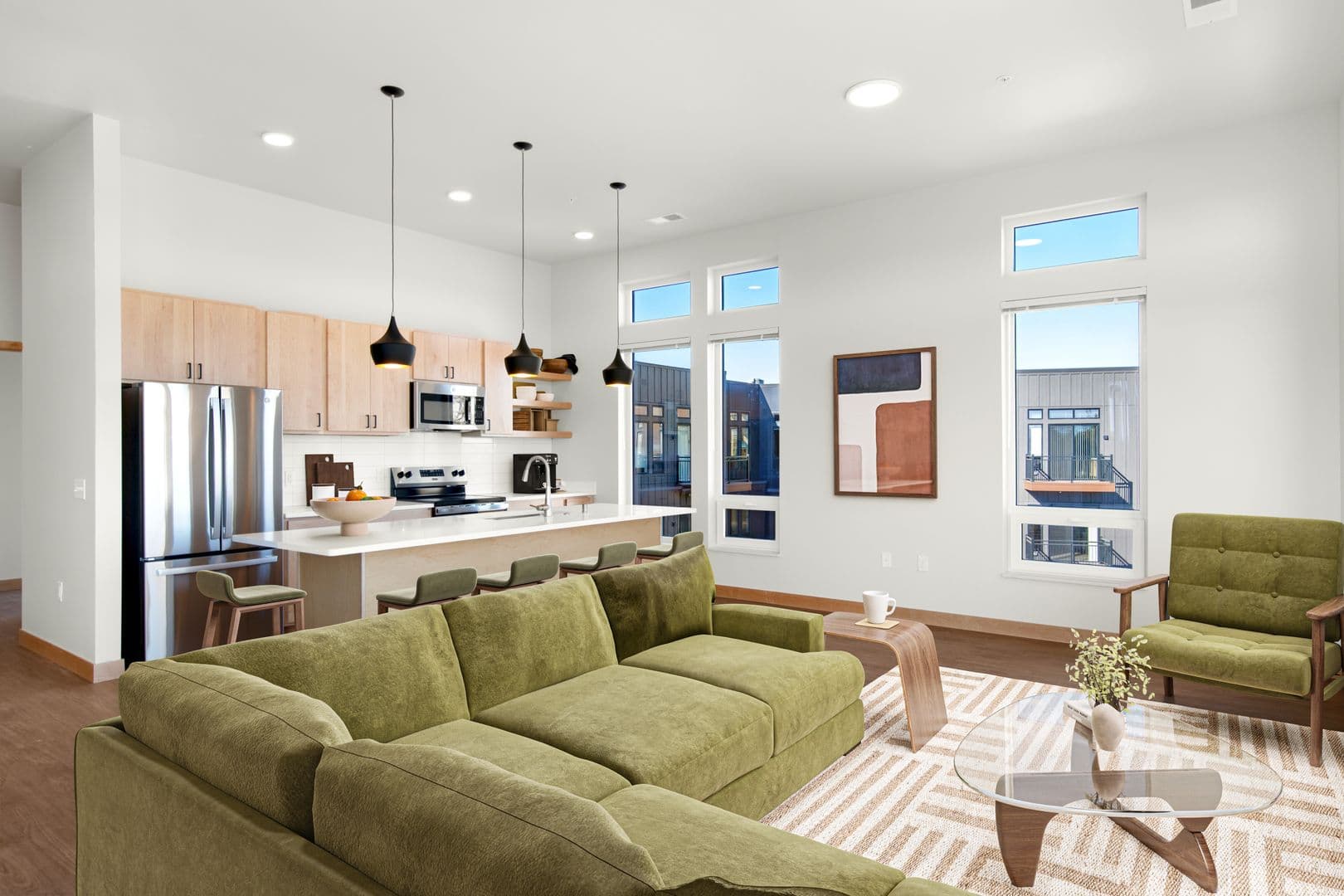 Madison Apartment: 215 N. Fair Oaks Ave.