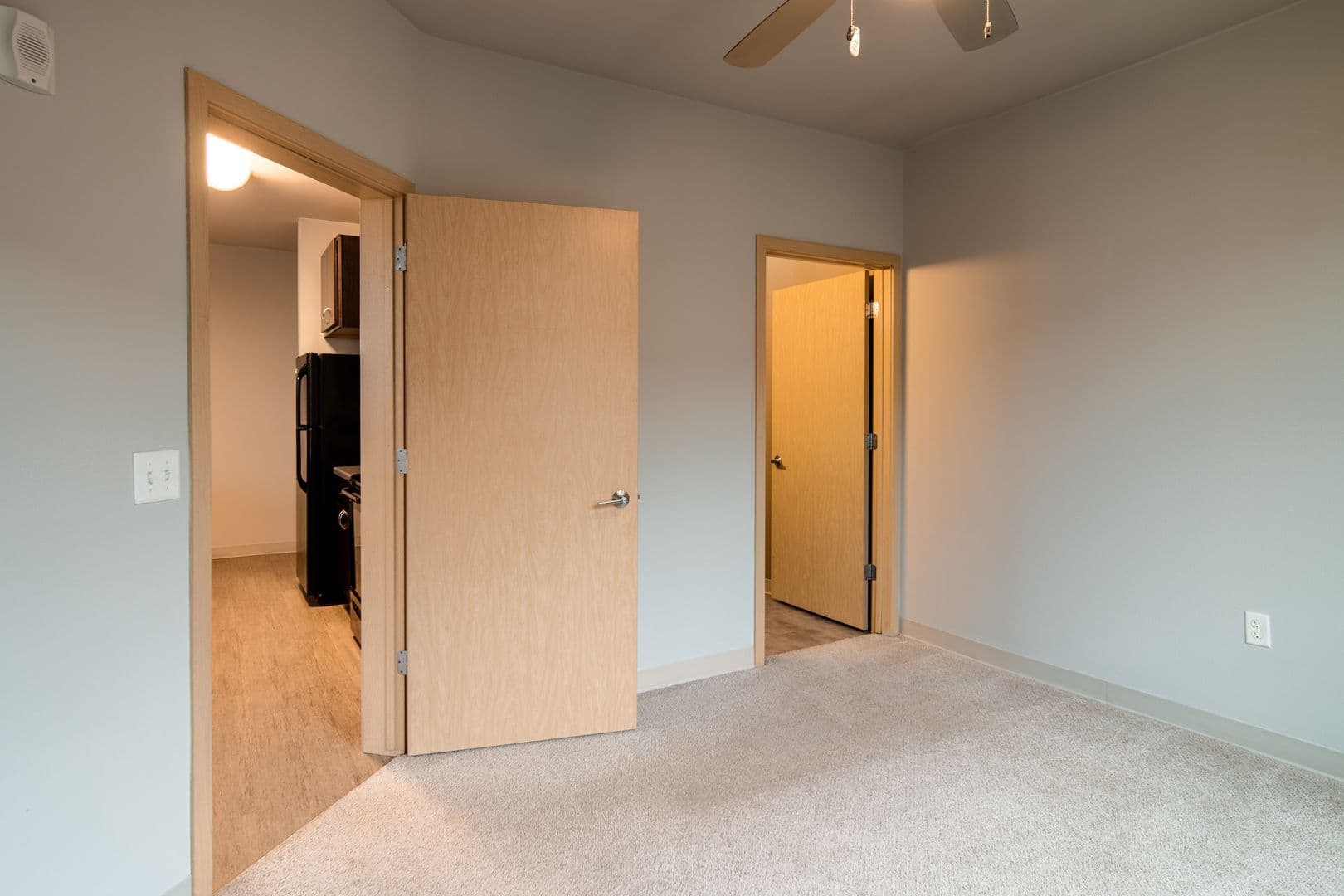 Madison Apartment: 902 Royster Oaks Dr.
