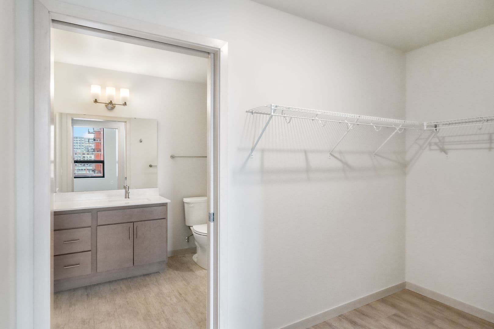 Madison Apartment: 1050 E. Washington Ave.